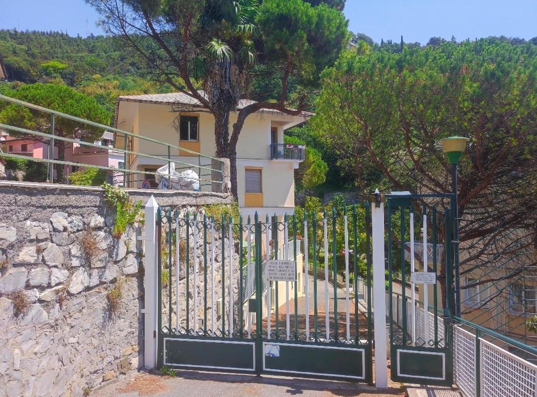 Forti Genova-Free Parking Castellaccio Apartment Buitenkant foto